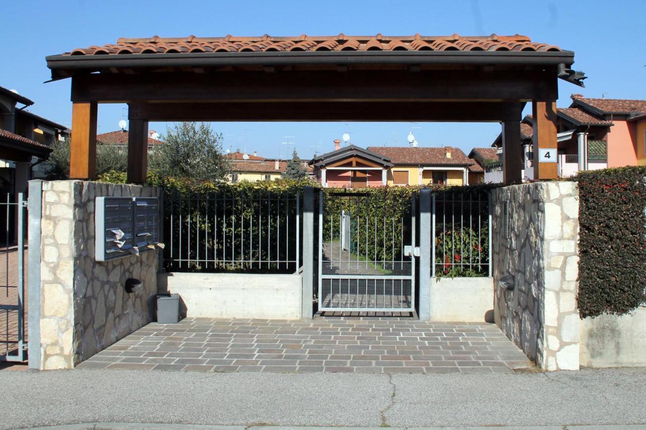 Casa Vacanze Da Riki Appartamento 2 Peschiera del Garda Exterior foto